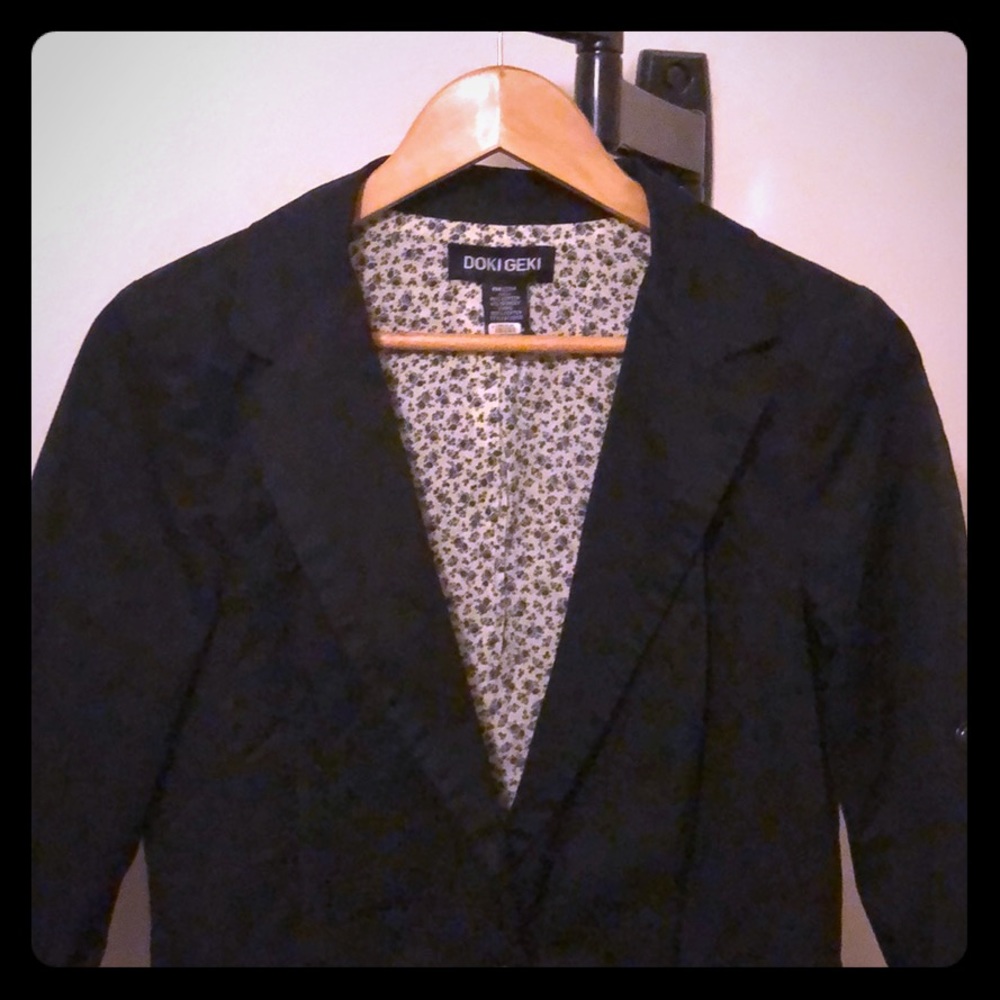 Doki Geki Paisley and Black Jacket